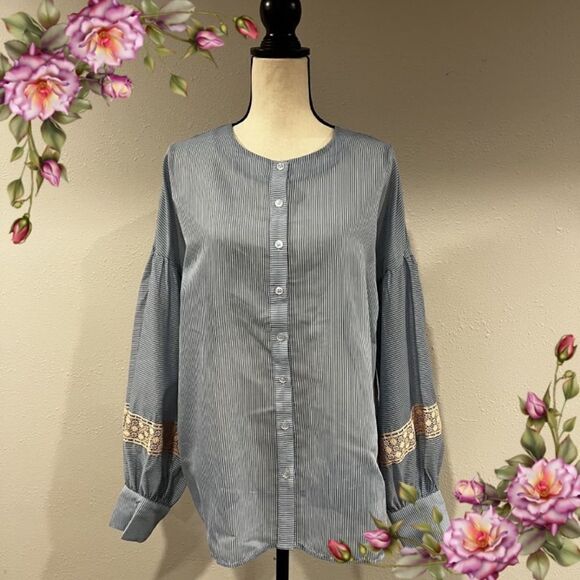 TOV Los Angeles loose fit semi sheer blouse - Picture 1 of 15